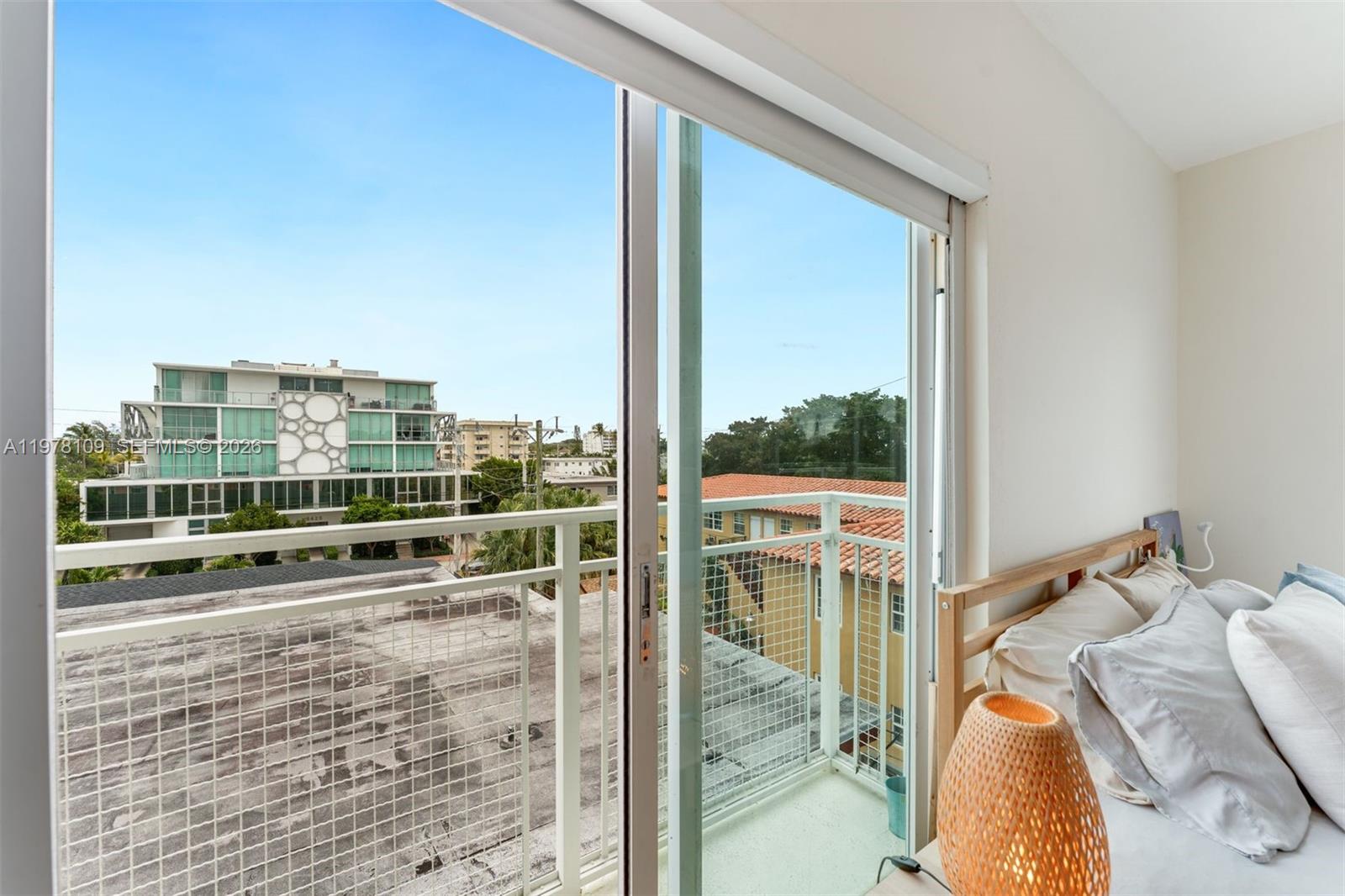 LAS BRISAS OF MIAMI BEACH - Residential Lease