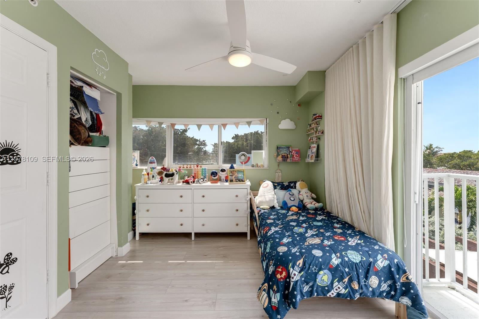 LAS BRISAS OF MIAMI BEACH - Residential Lease
