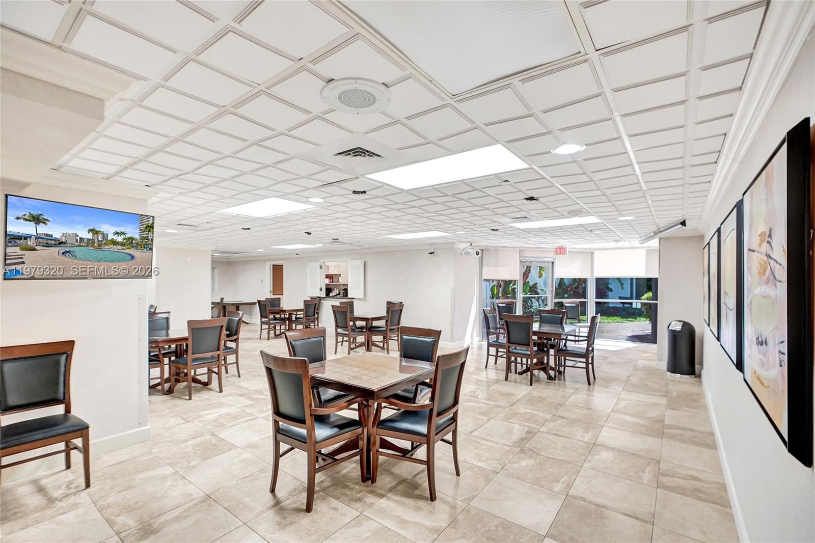 MYSTIC POINTE TOWER 500 C - Residential