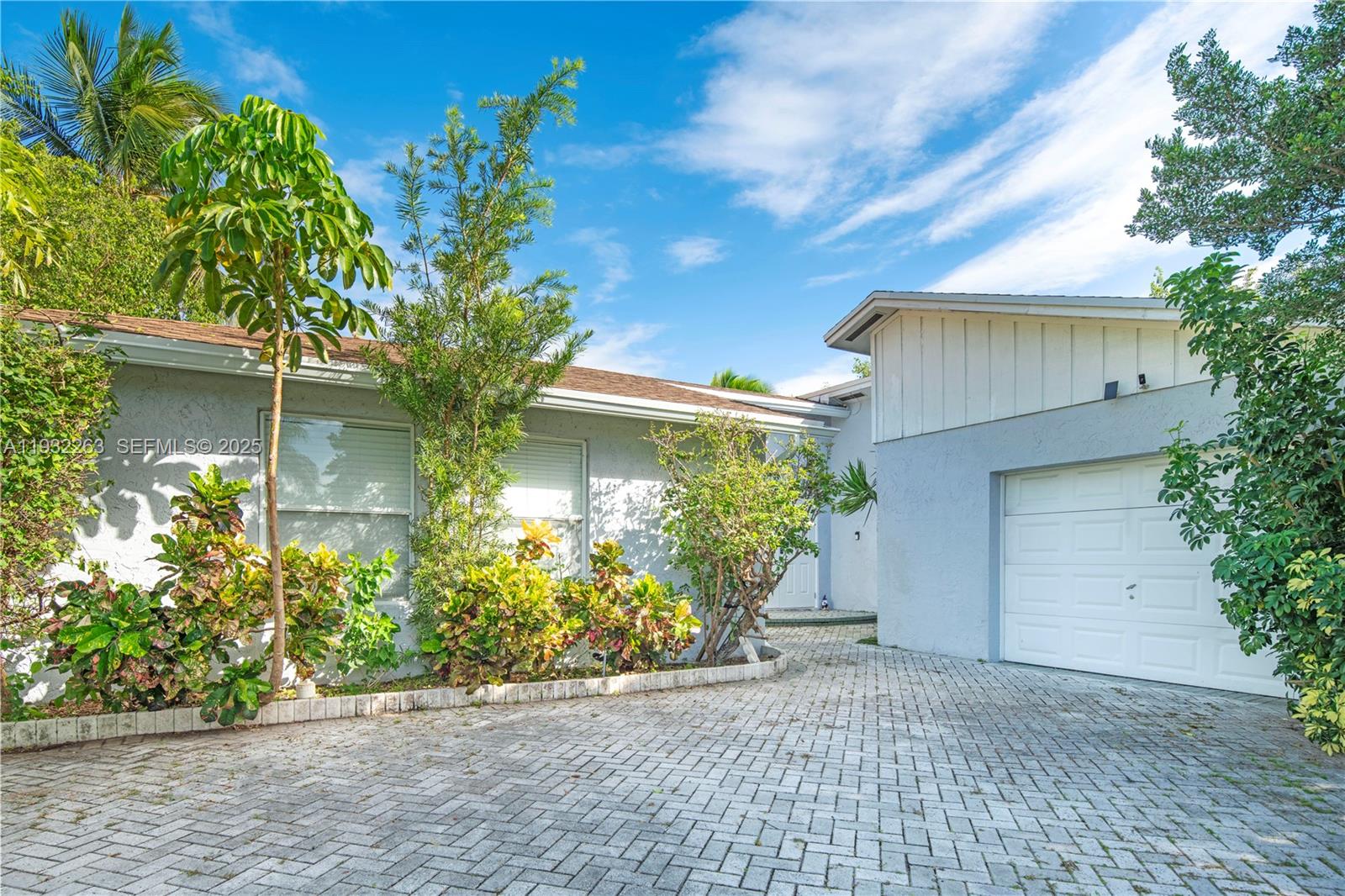 VILLAGES OF HILLSBORO SEC - Residential