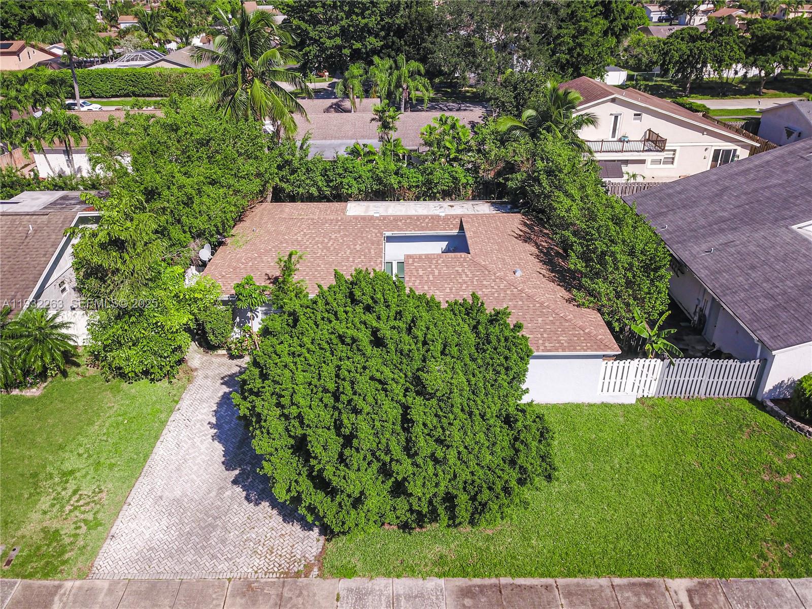 VILLAGES OF HILLSBORO SEC - Residential