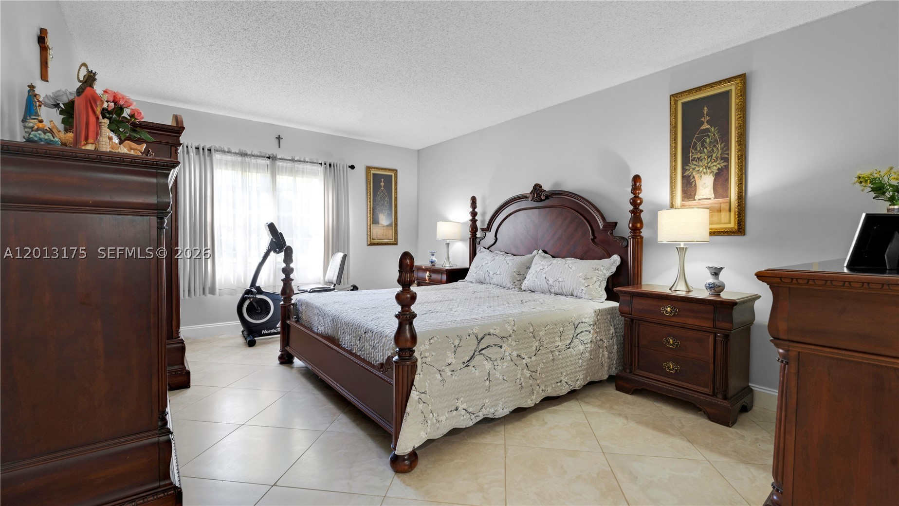 IVANHOE EAST AT CENTURY V - Residential