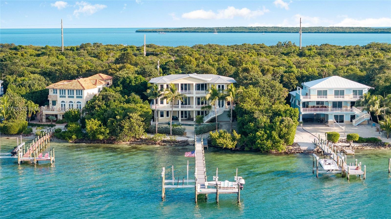 CORAL COAST - Residential