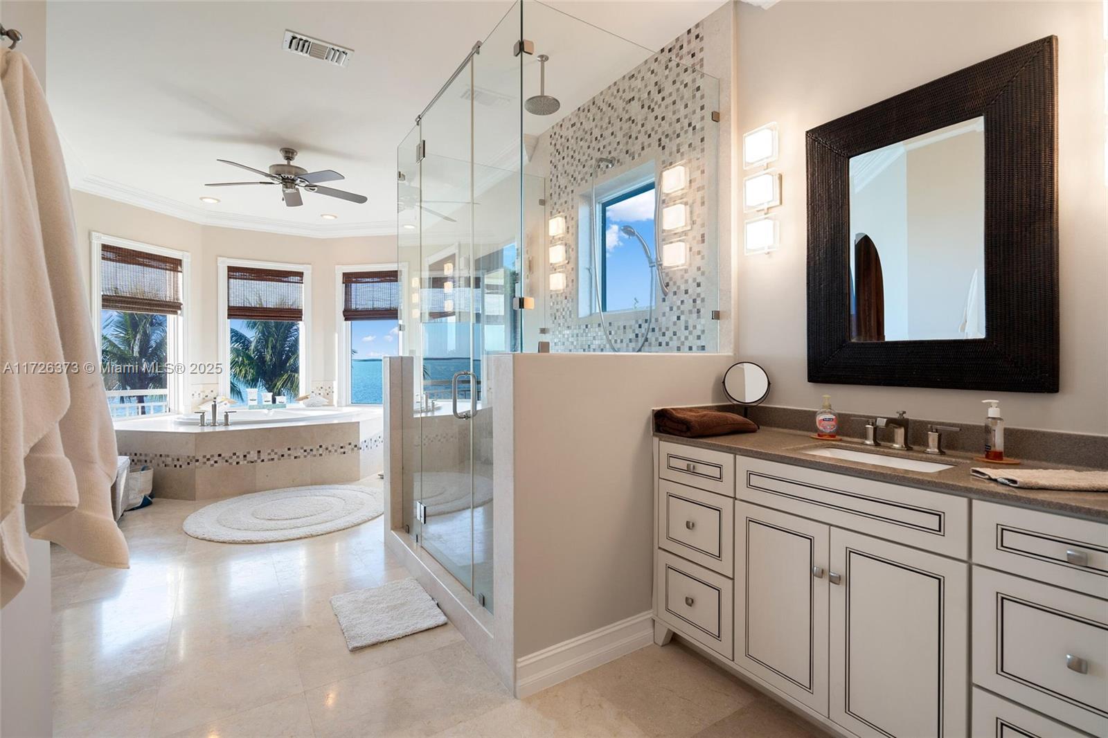 CORAL COAST - Residential