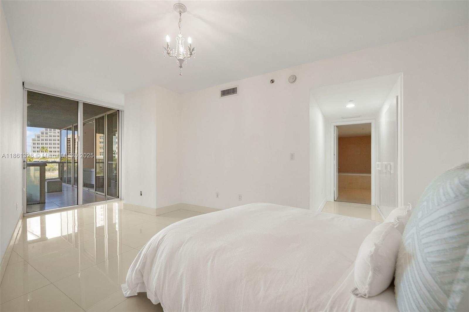 ICON BRICKELL NO TWO - Residential