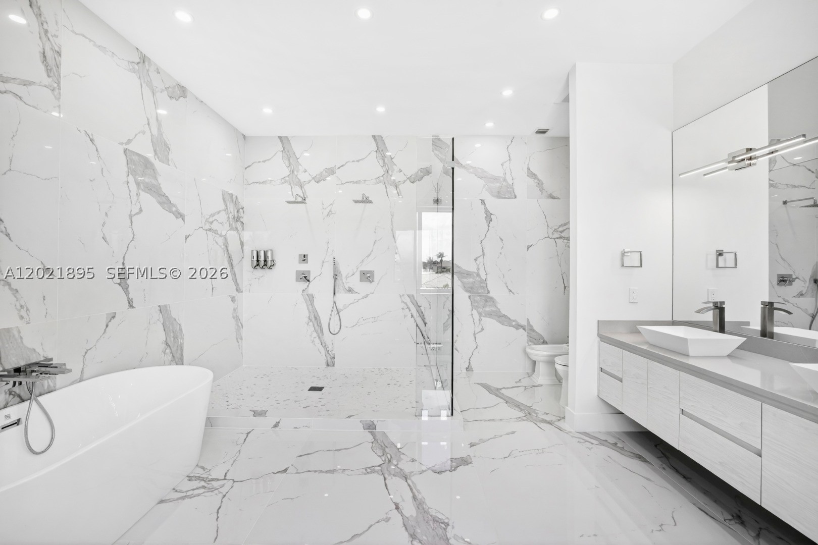 HILLSBORO HARBOR UNIT - Residential