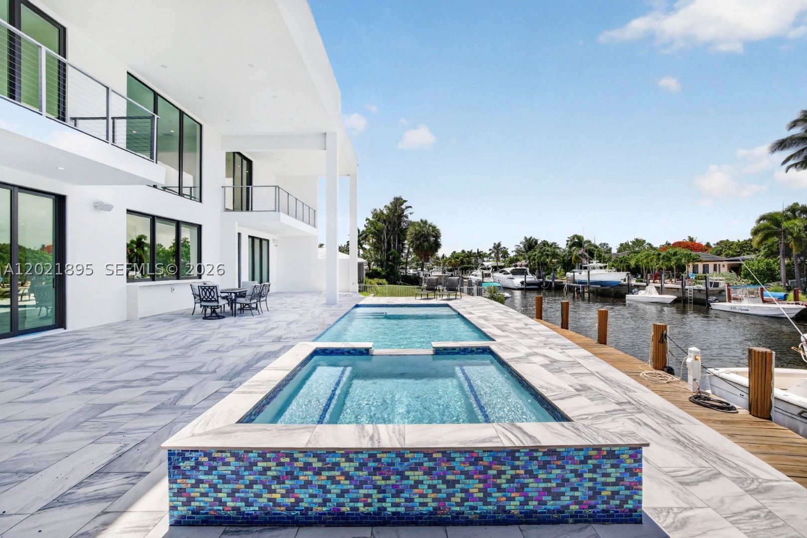 HILLSBORO HARBOR UNIT - Residential
