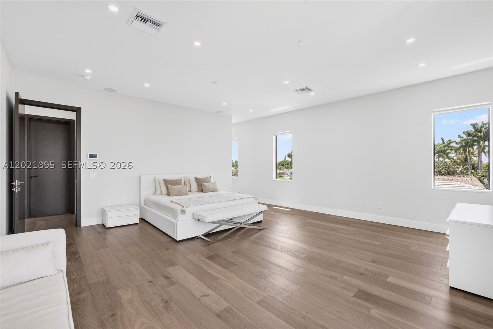 HILLSBORO HARBOR UNIT - Residential
