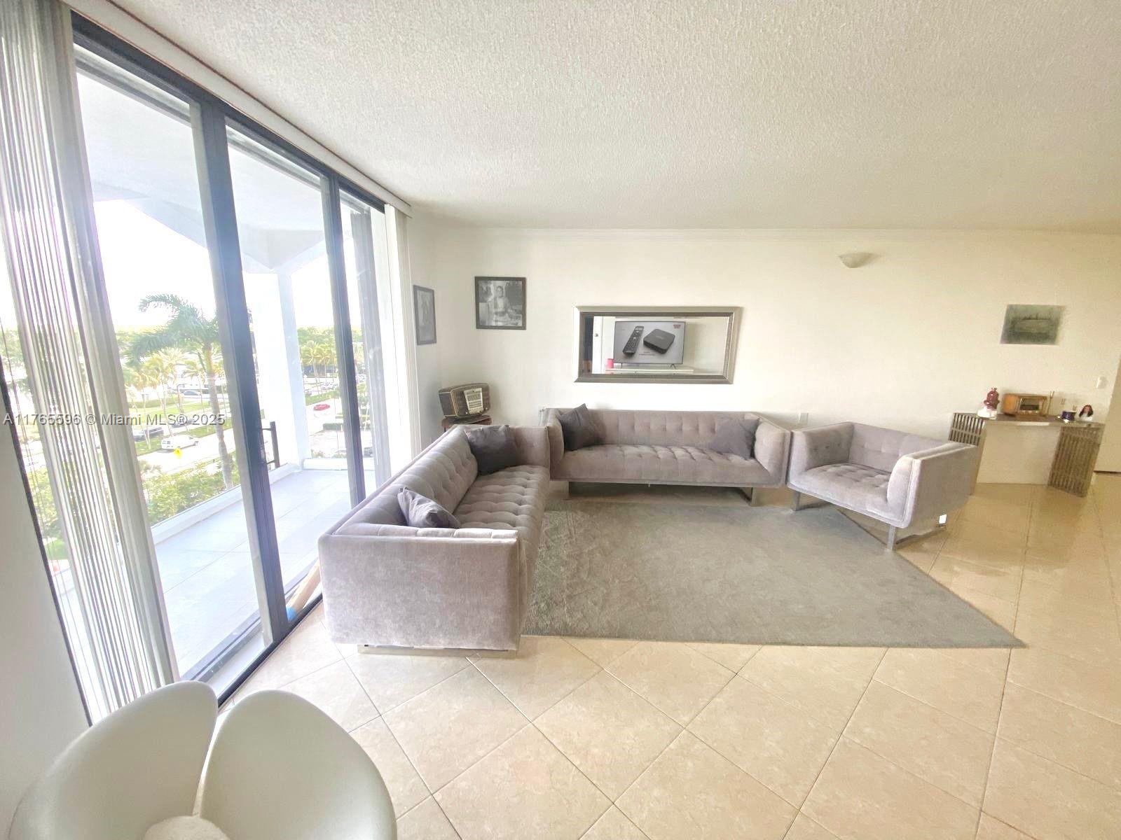 BALMORAL CONDO - Residential