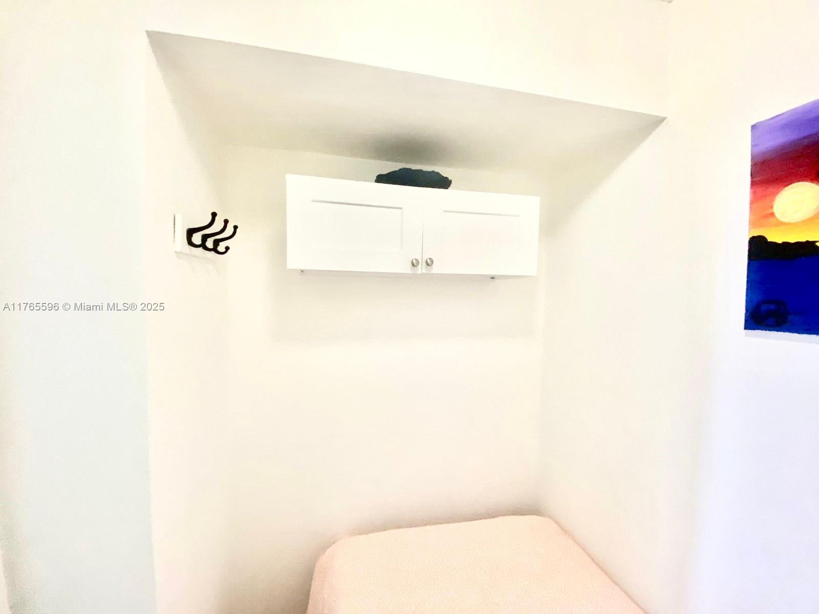 BALMORAL CONDO - Residential