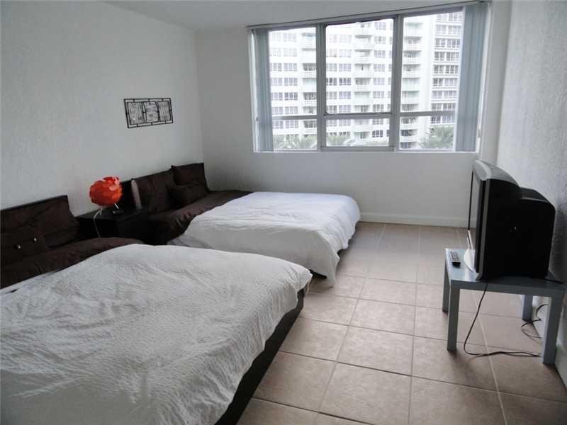 FLAMINGO SOUTH BEACH I CO - Residential Lease