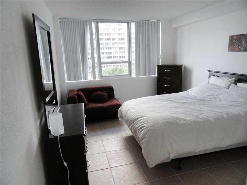 FLAMINGO SOUTH BEACH I CO - Residential Lease