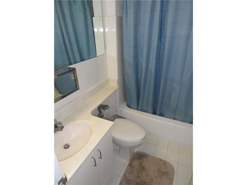 FLAMINGO SOUTH BEACH I CO - Residential Lease