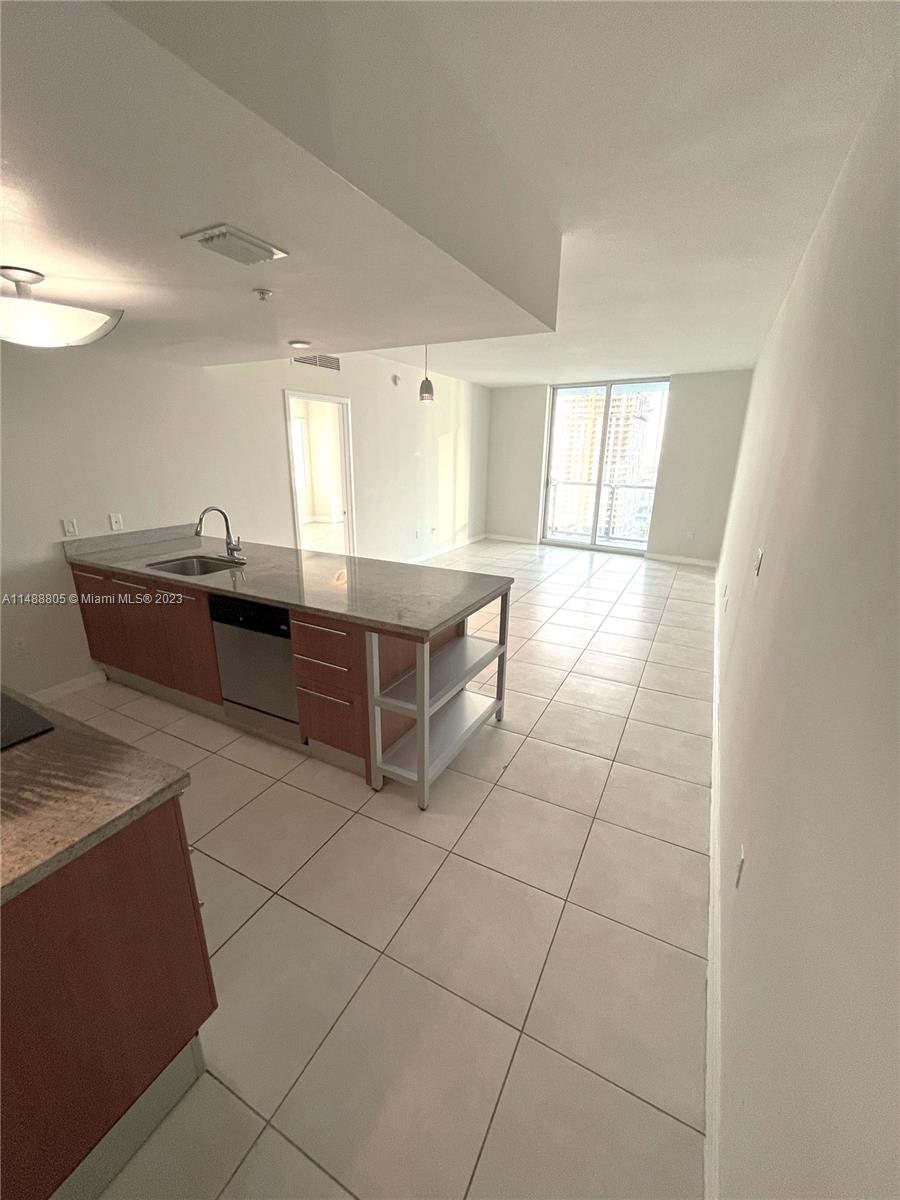 LATITUDE ON THE RIVER CON - Residential Lease