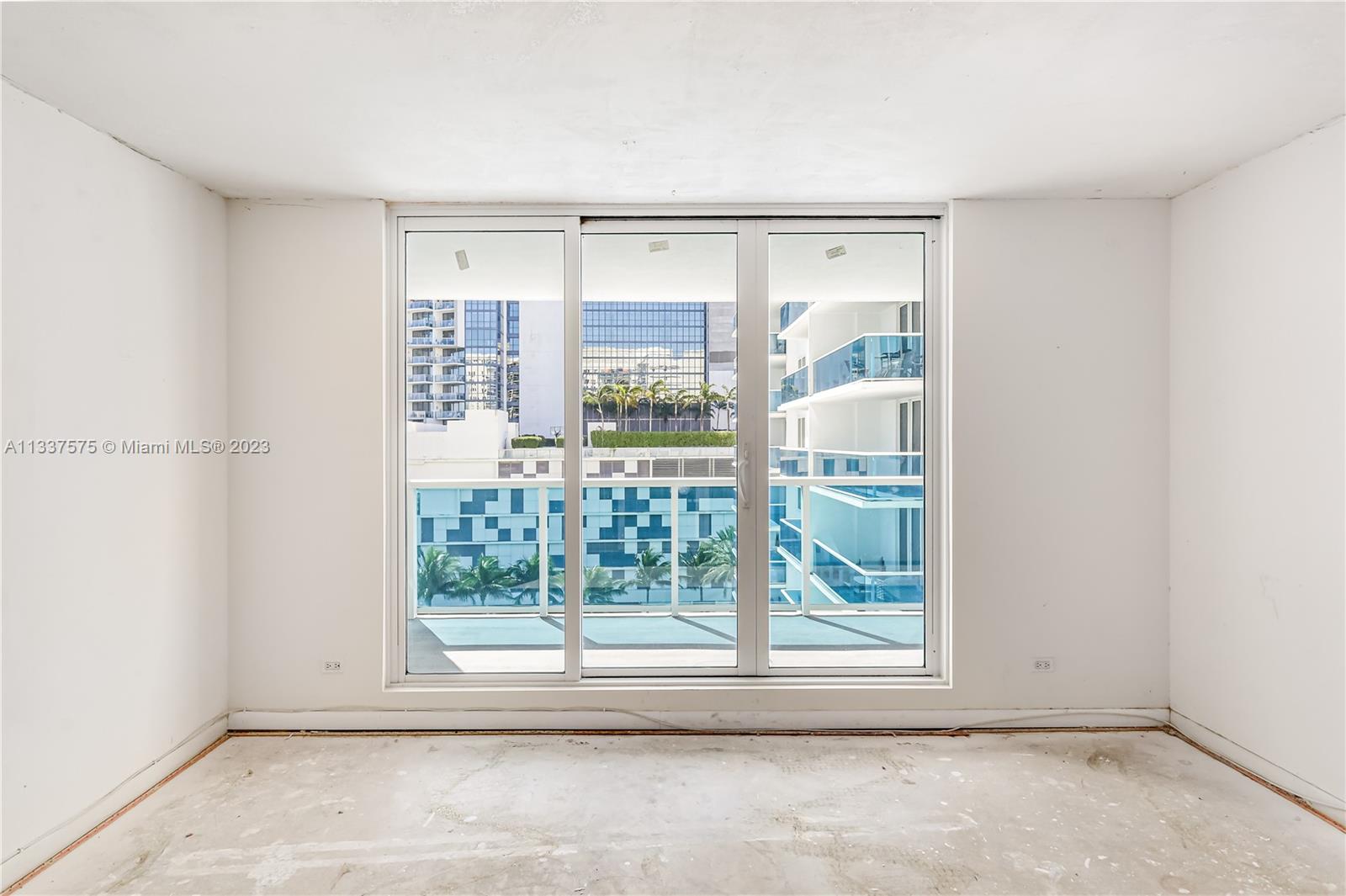 RONEY PALACE CONDO - Residential