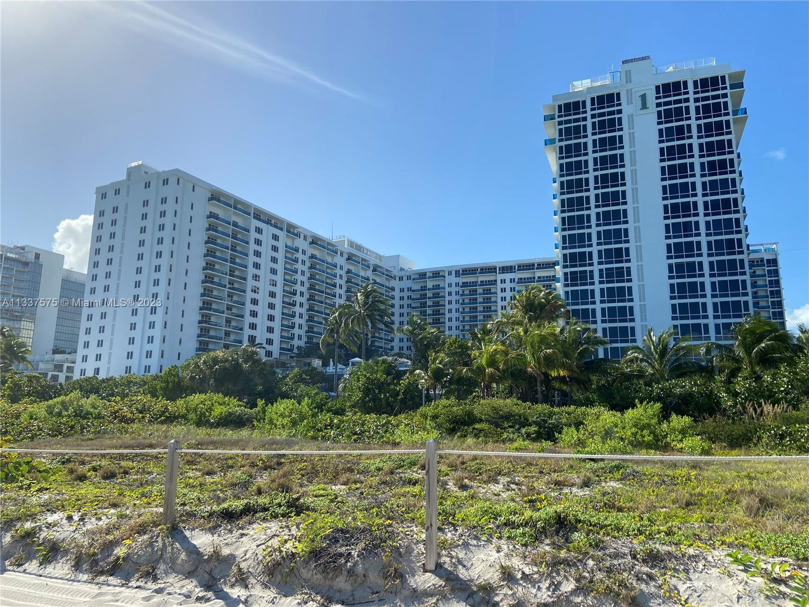 RONEY PALACE CONDO - Residential