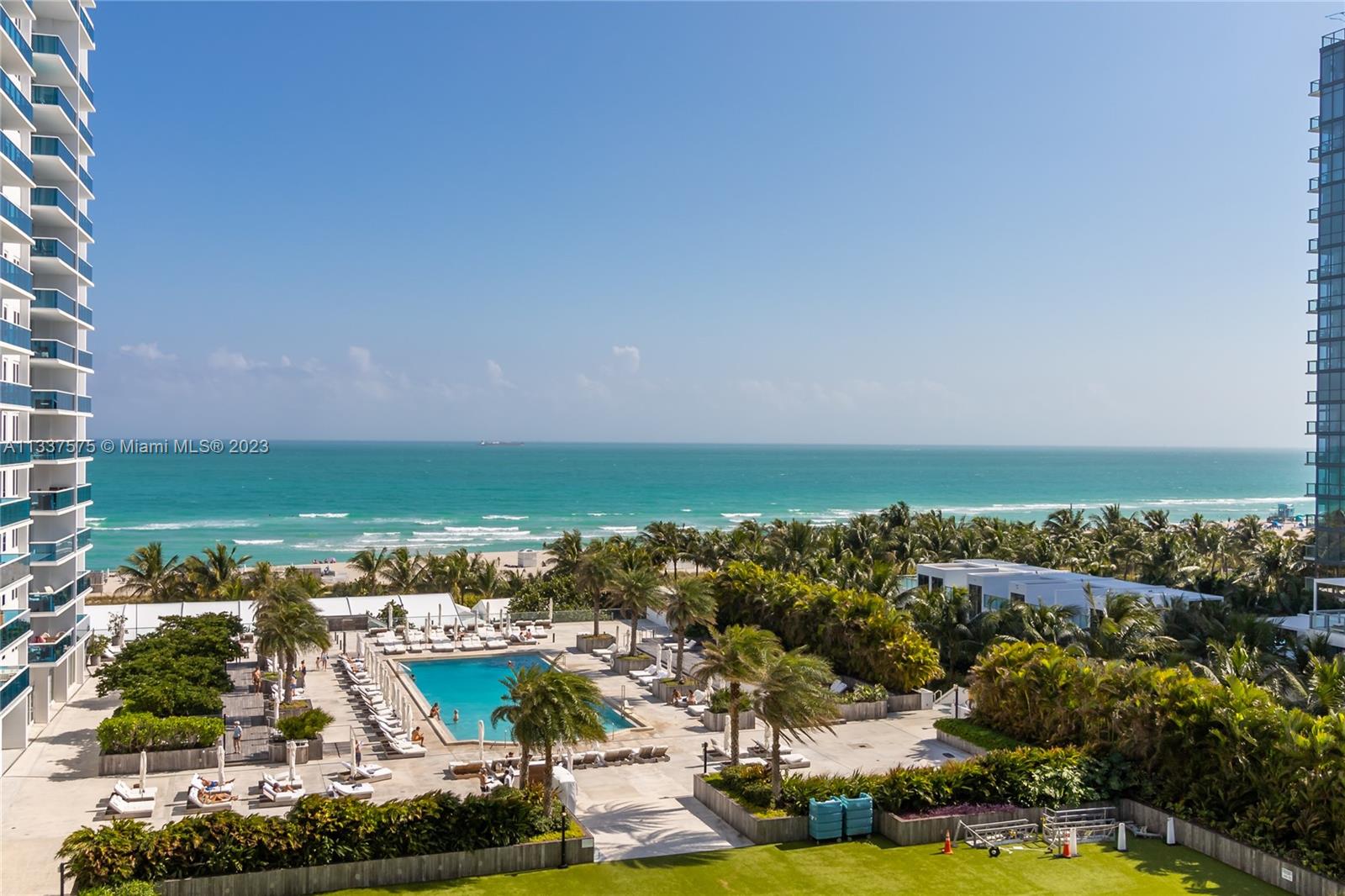 RONEY PALACE CONDO - Residential