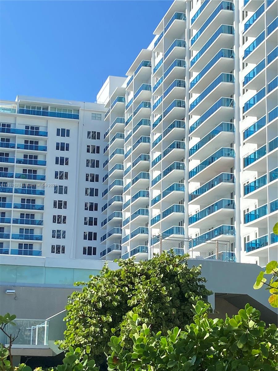 RONEY PALACE CONDO - Residential