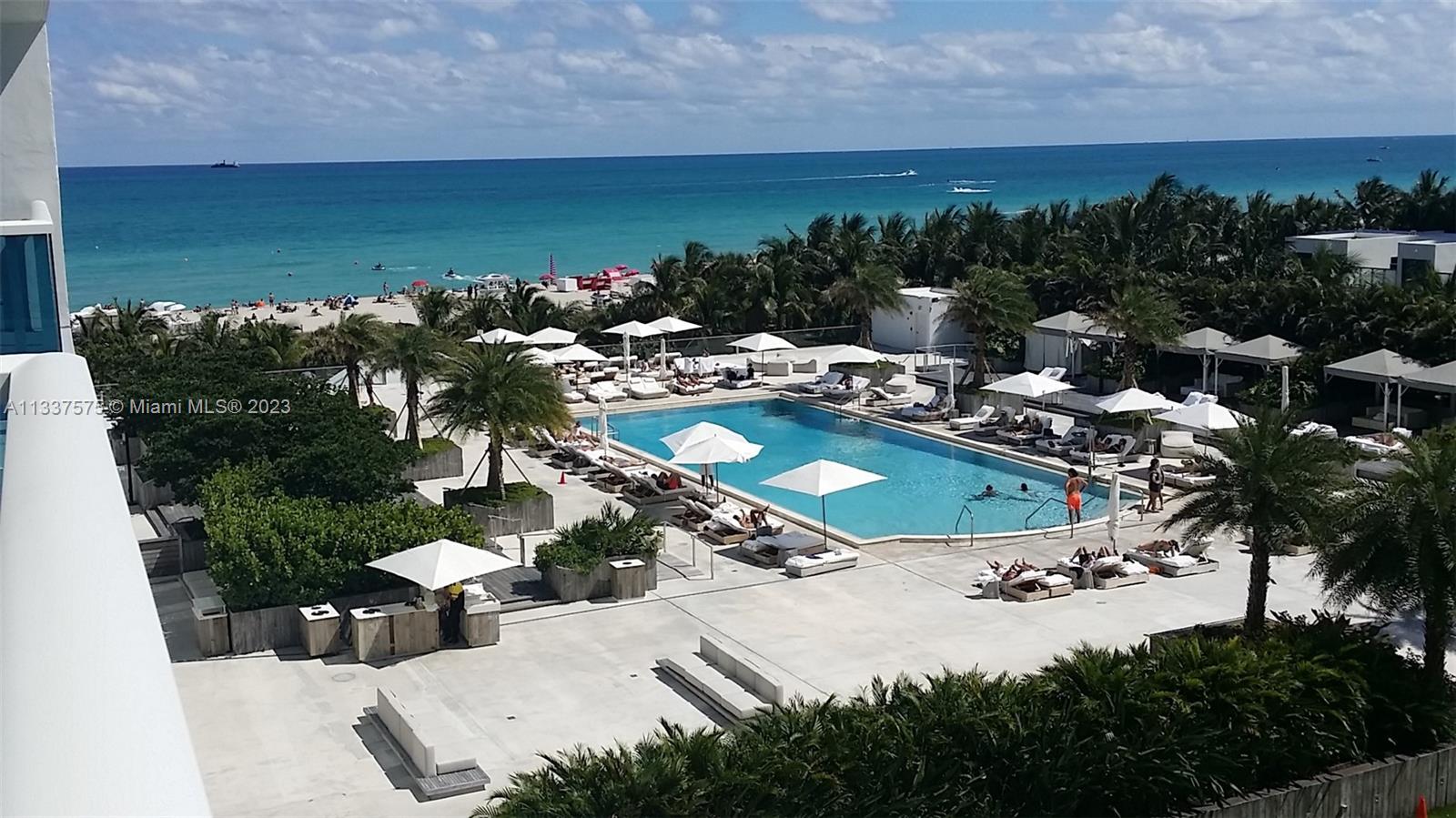 RONEY PALACE CONDO - Residential