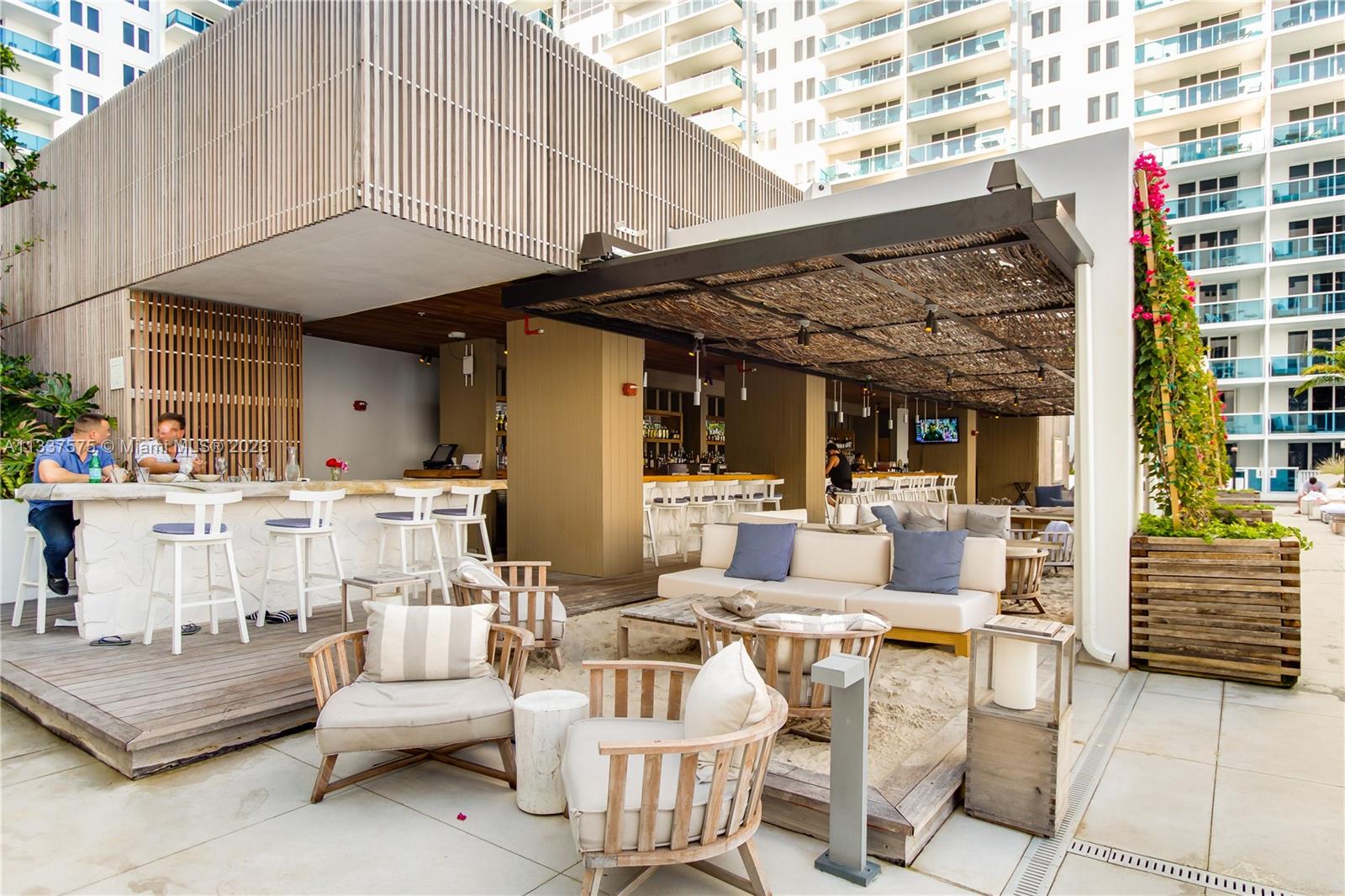 RONEY PALACE CONDO - Residential