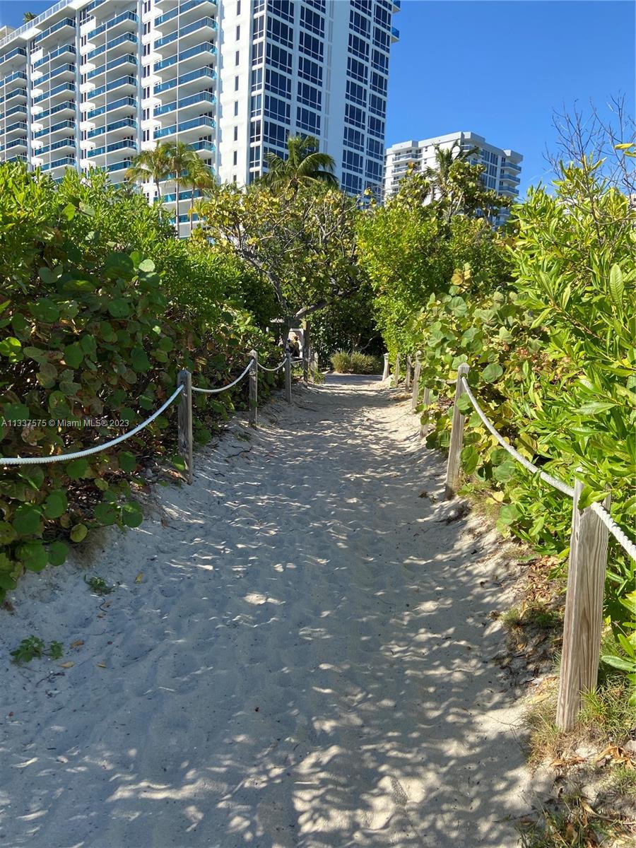 RONEY PALACE CONDO - Residential