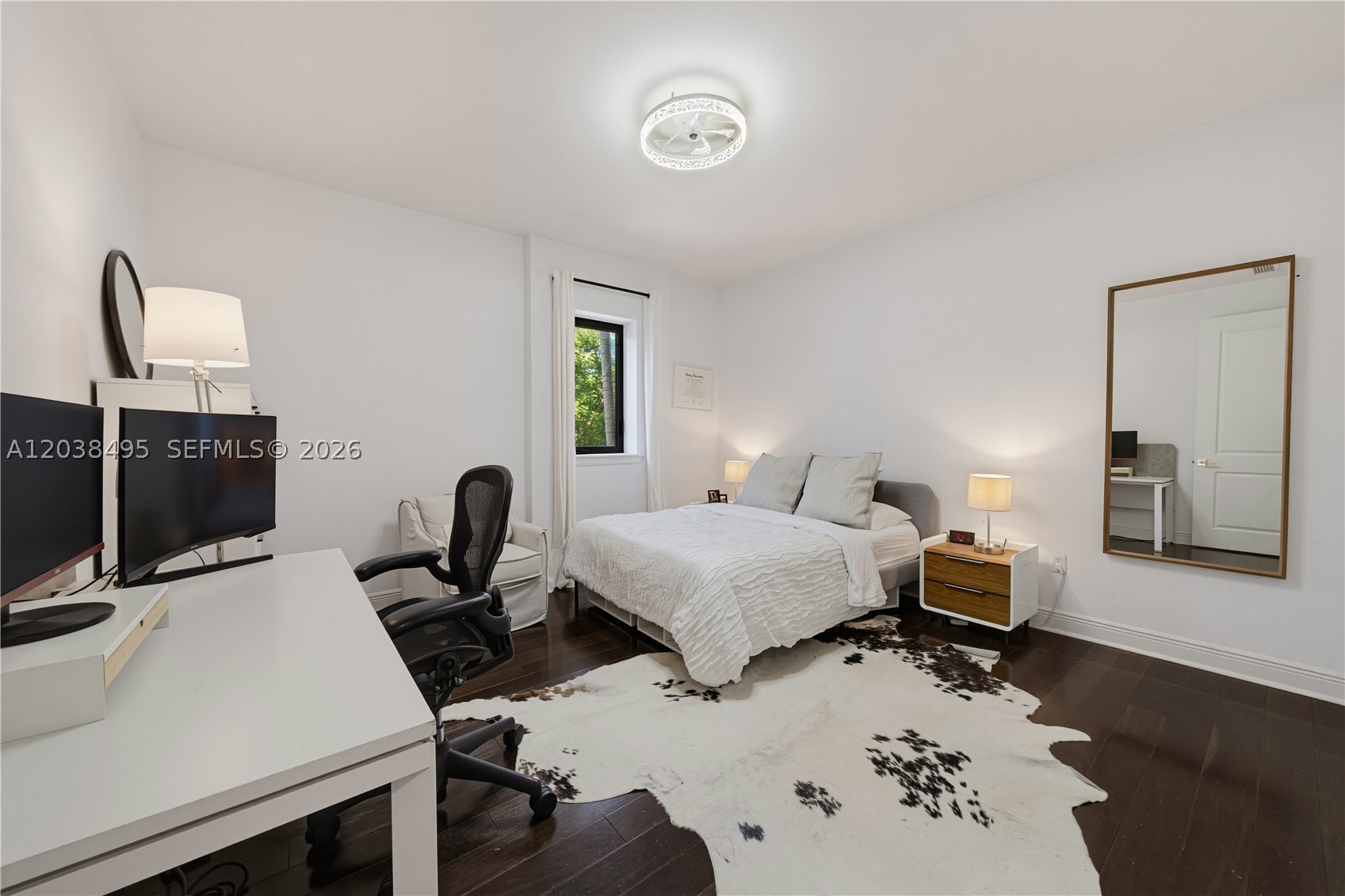 ROYAL HARBOUR YACHT CLUB - Residential