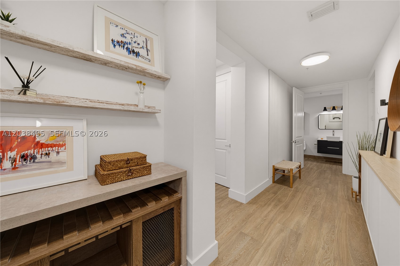 ROYAL HARBOUR YACHT CLUB - Residential