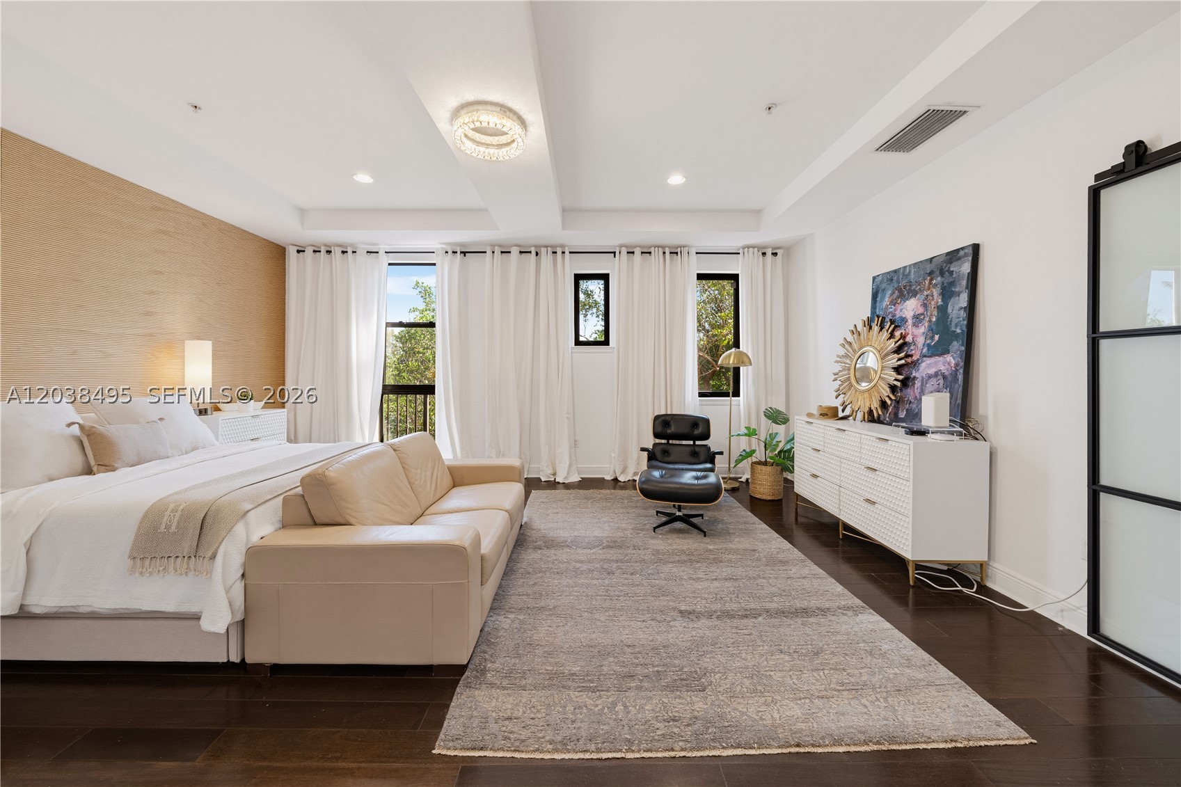 ROYAL HARBOUR YACHT CLUB - Residential