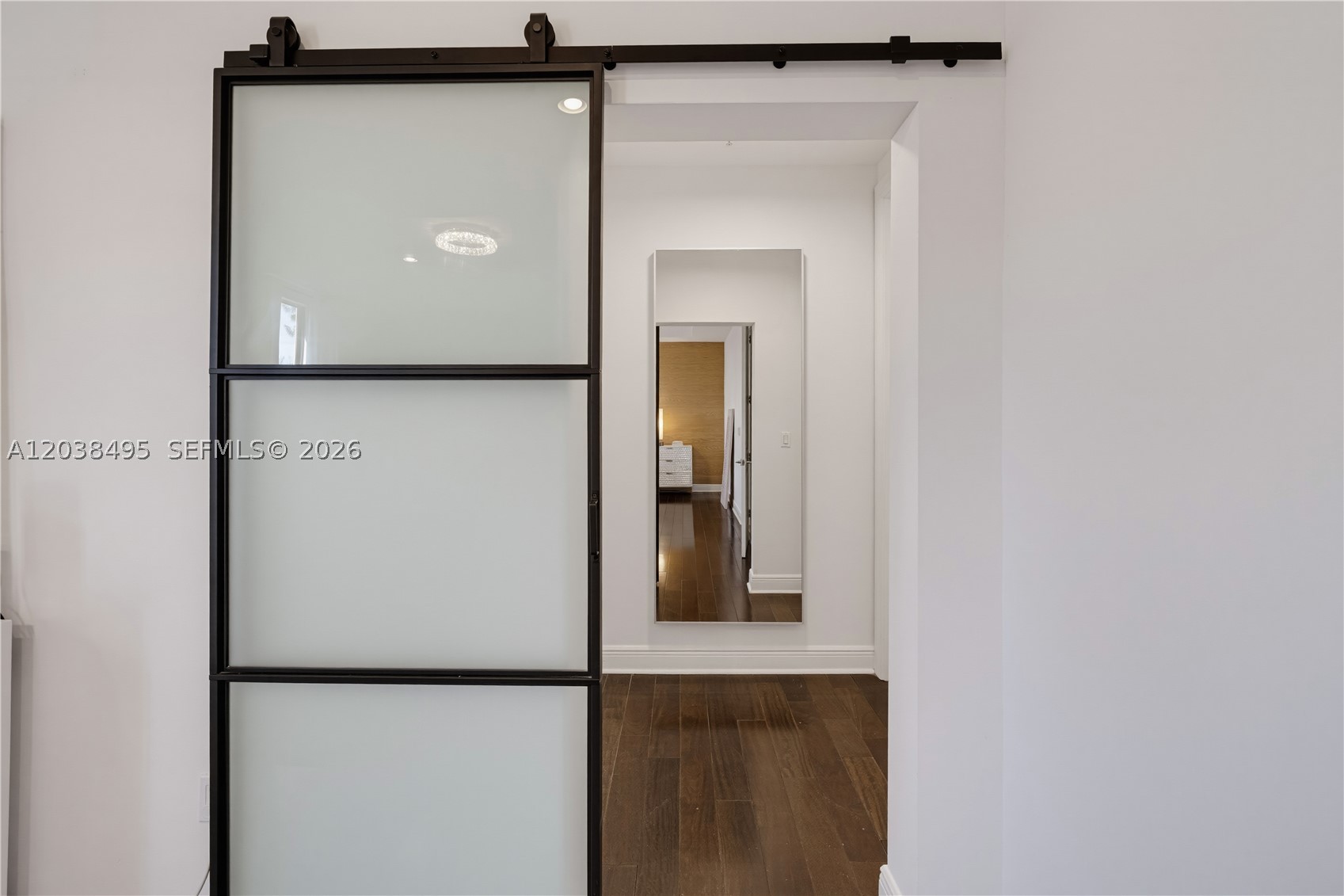 ROYAL HARBOUR YACHT CLUB - Residential