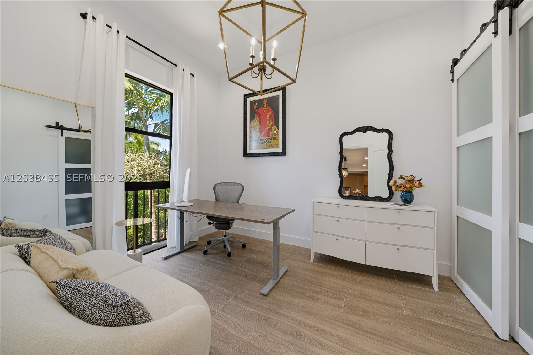 ROYAL HARBOUR YACHT CLUB - Residential