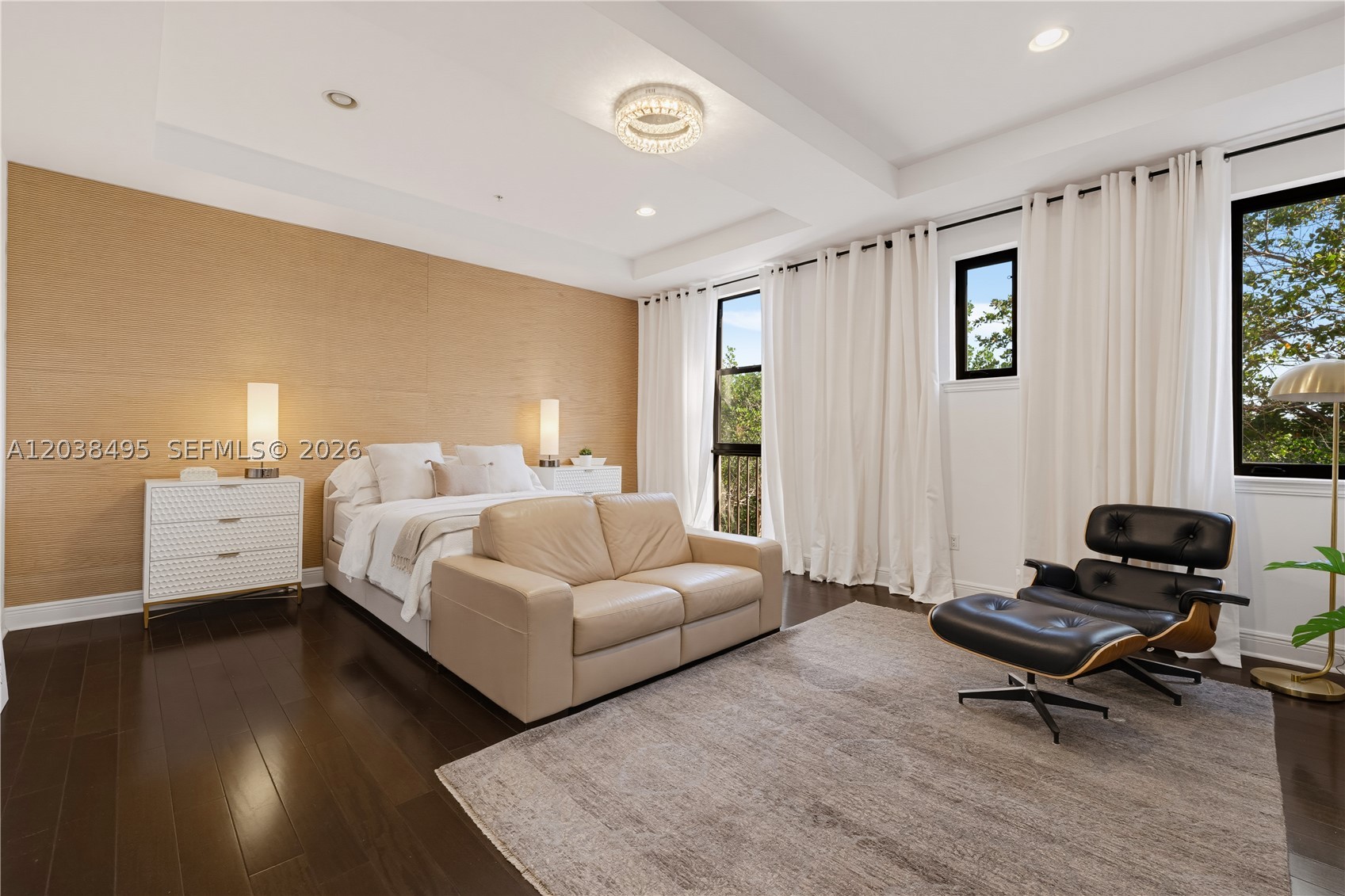 ROYAL HARBOUR YACHT CLUB - Residential