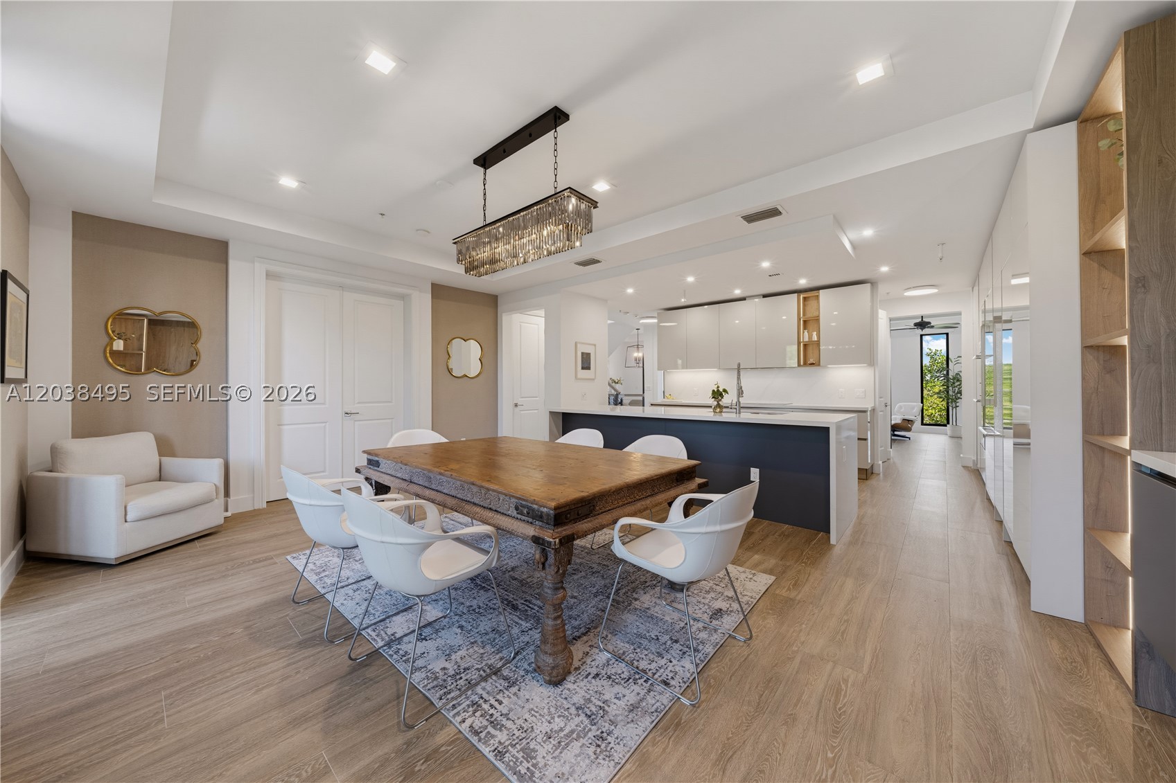 ROYAL HARBOUR YACHT CLUB - Residential