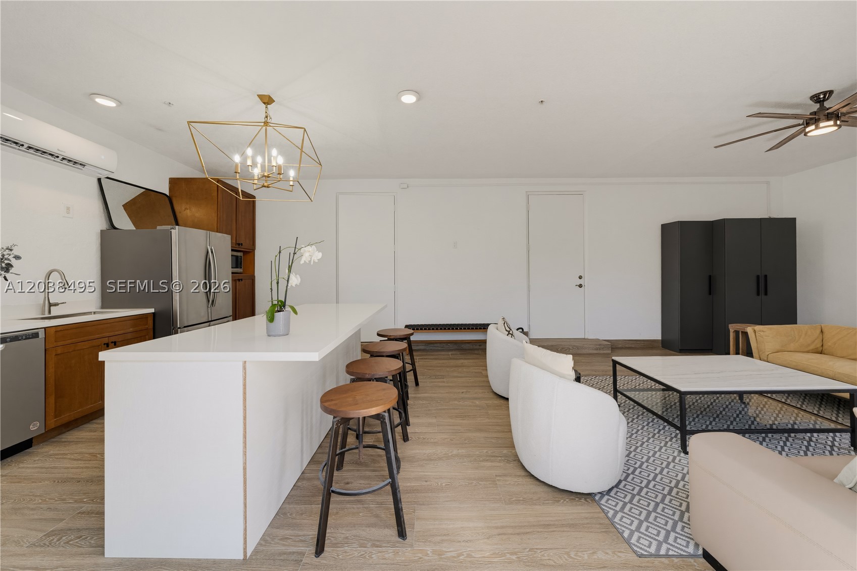 ROYAL HARBOUR YACHT CLUB - Residential