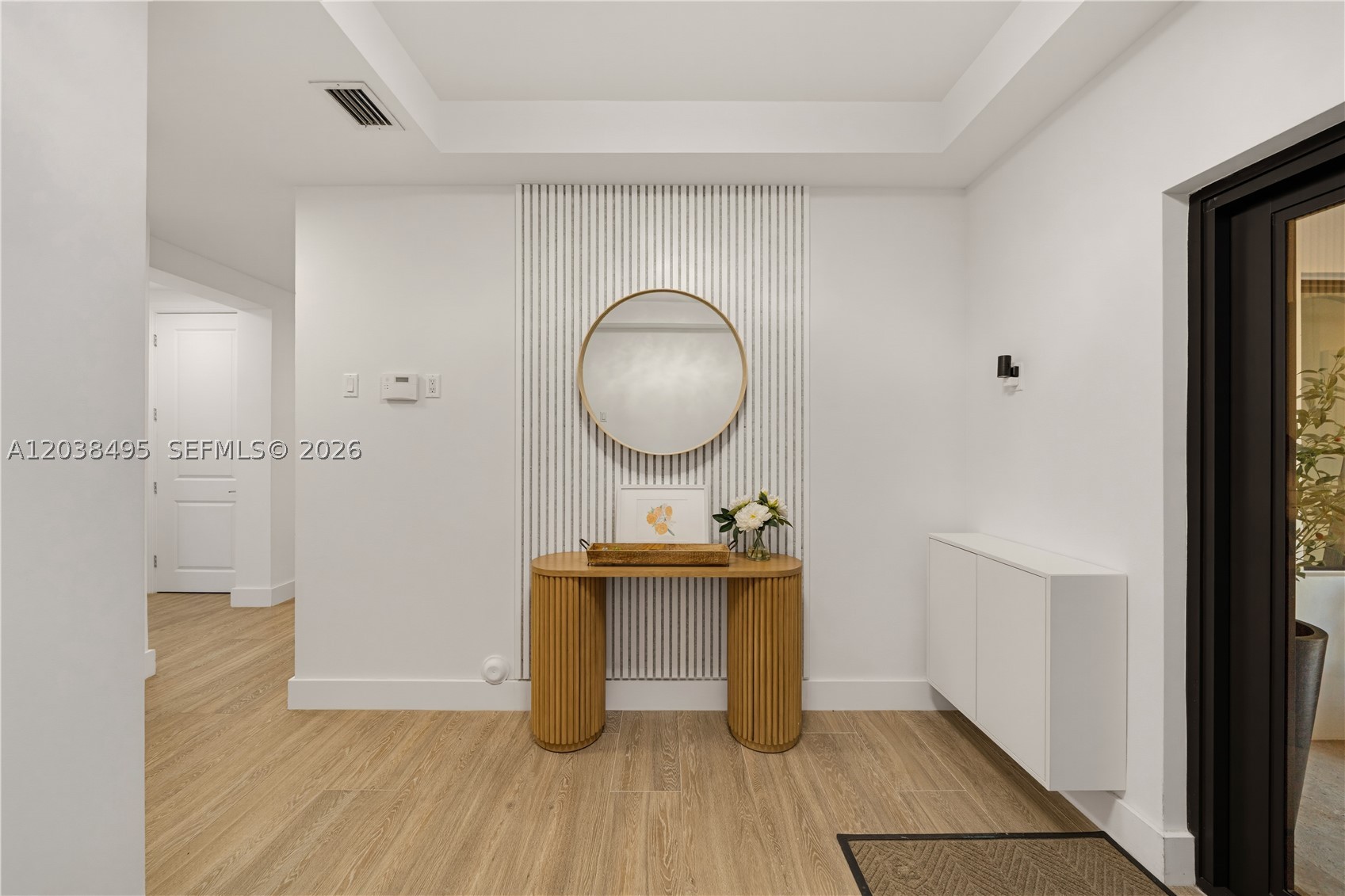 ROYAL HARBOUR YACHT CLUB - Residential