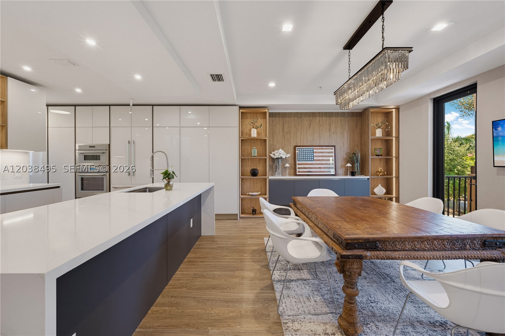 ROYAL HARBOUR YACHT CLUB - Residential