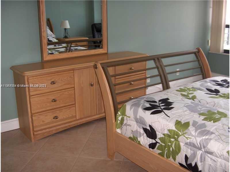 OLYMPUS CONDO PHASE - Residential Lease