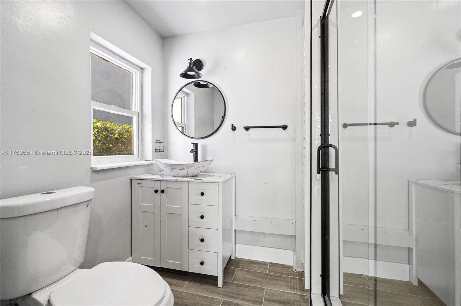 HOLLYWOOD BEACH GARDENS - Residential Lease