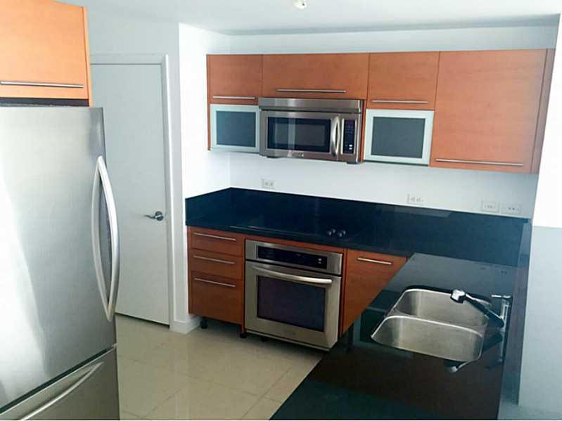 EVERGLADES ON THE BAY NOR - Residential Lease
