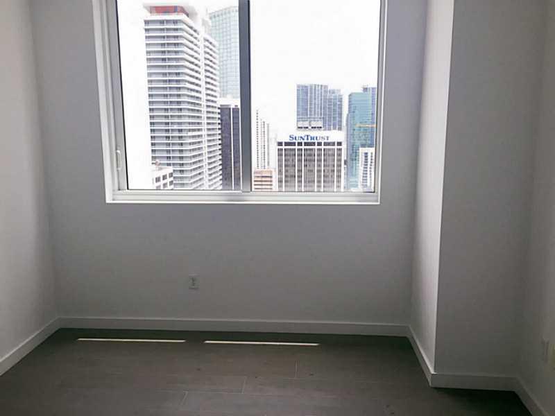 EVERGLADES ON THE BAY NOR - Residential Lease