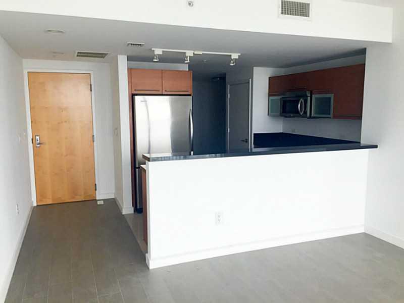 EVERGLADES ON THE BAY NOR - Residential Lease