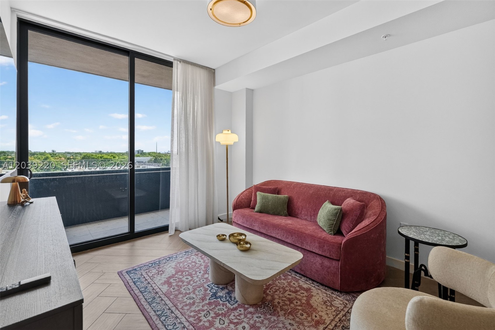 NOMAD WYNWOOD RESIDENCES - Residential