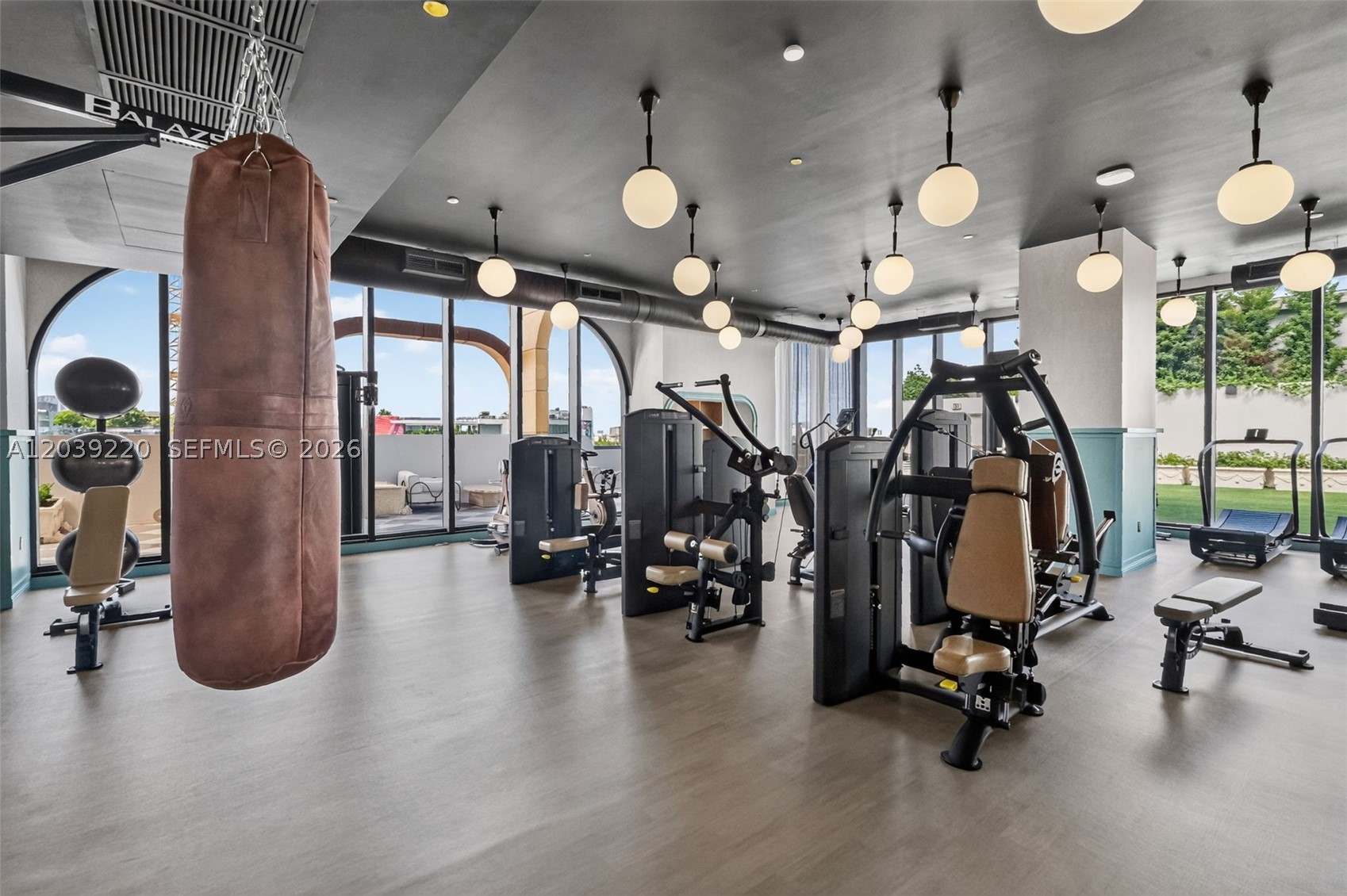 NOMAD WYNWOOD RESIDENCES - Residential