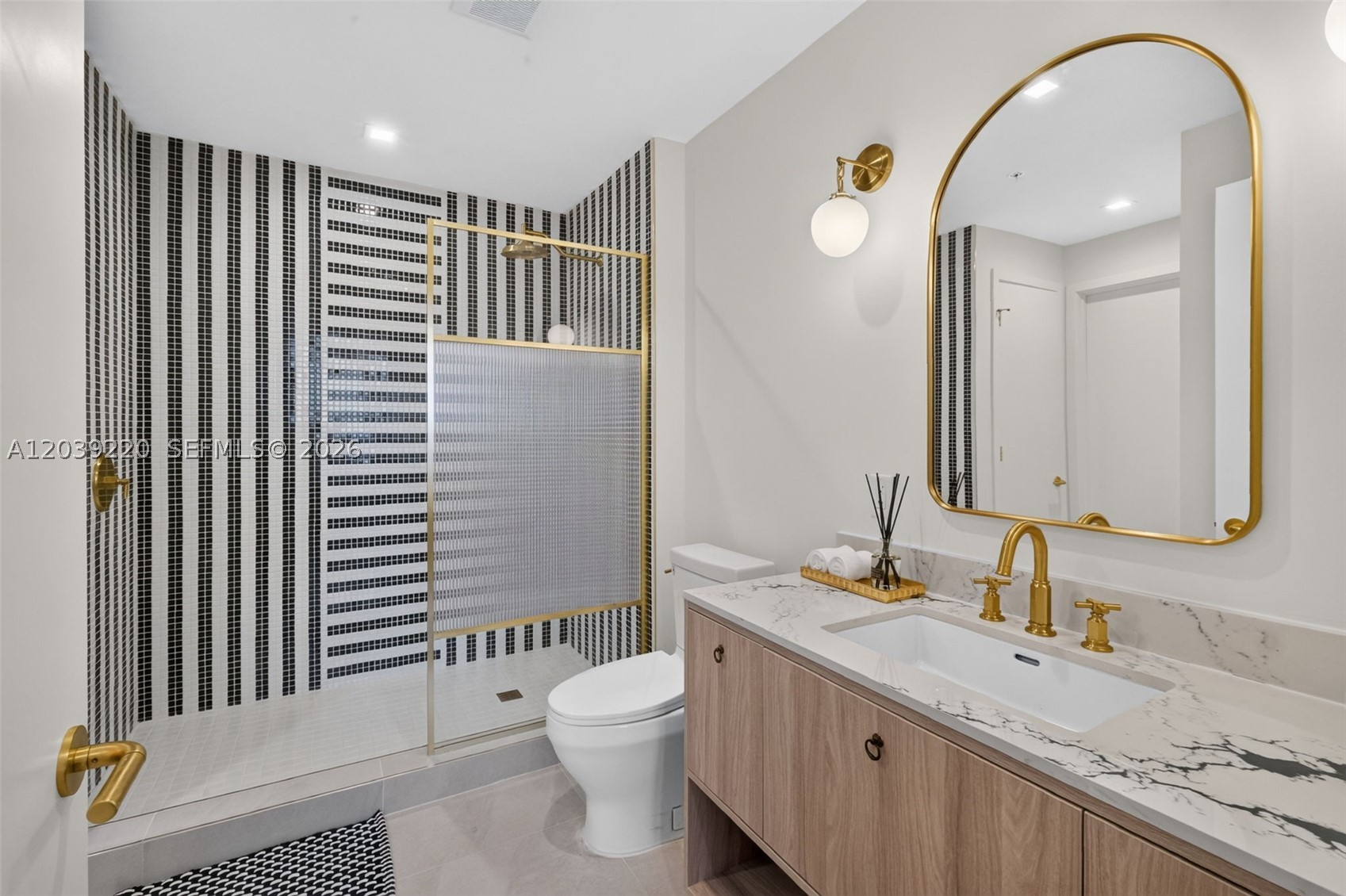 NOMAD WYNWOOD RESIDENCES - Residential