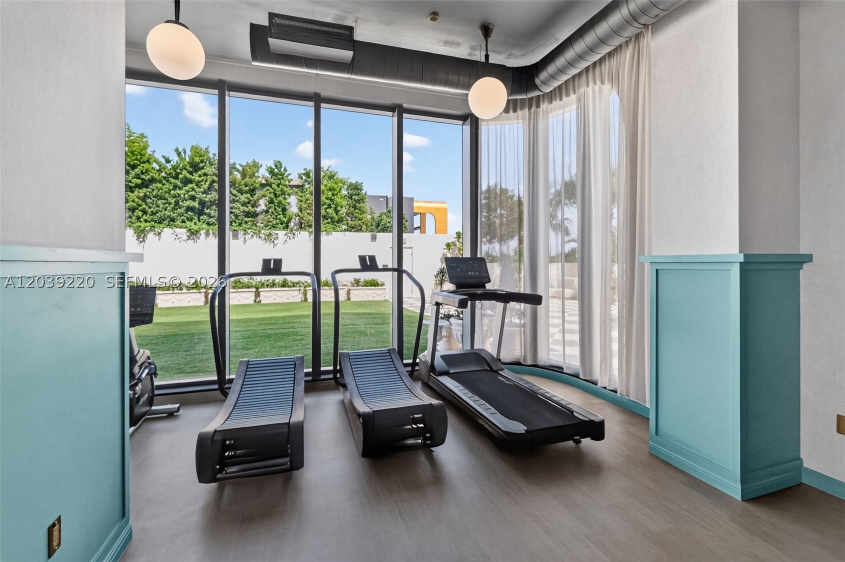 NOMAD WYNWOOD RESIDENCES - Residential