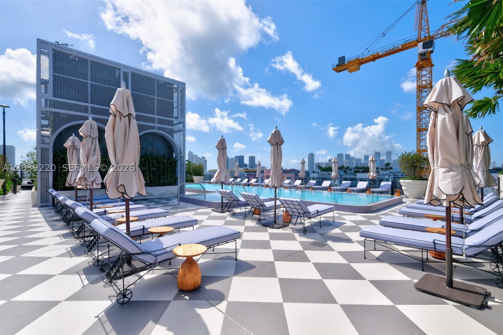 NOMAD WYNWOOD RESIDENCES - Residential