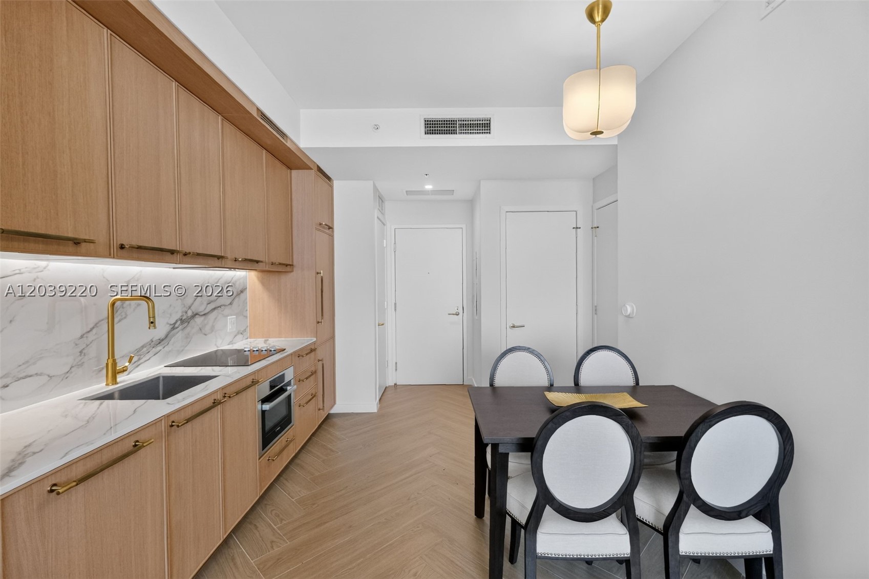NOMAD WYNWOOD RESIDENCES - Residential