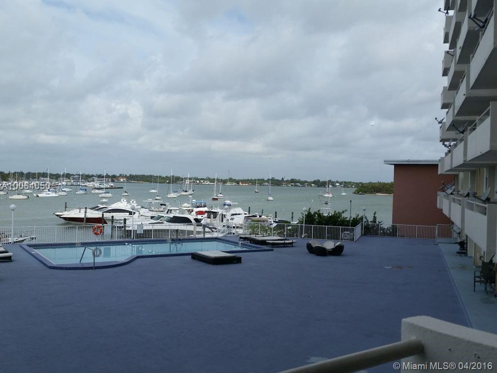 Bayshore Yacht Tennis Clu - Residential Lease