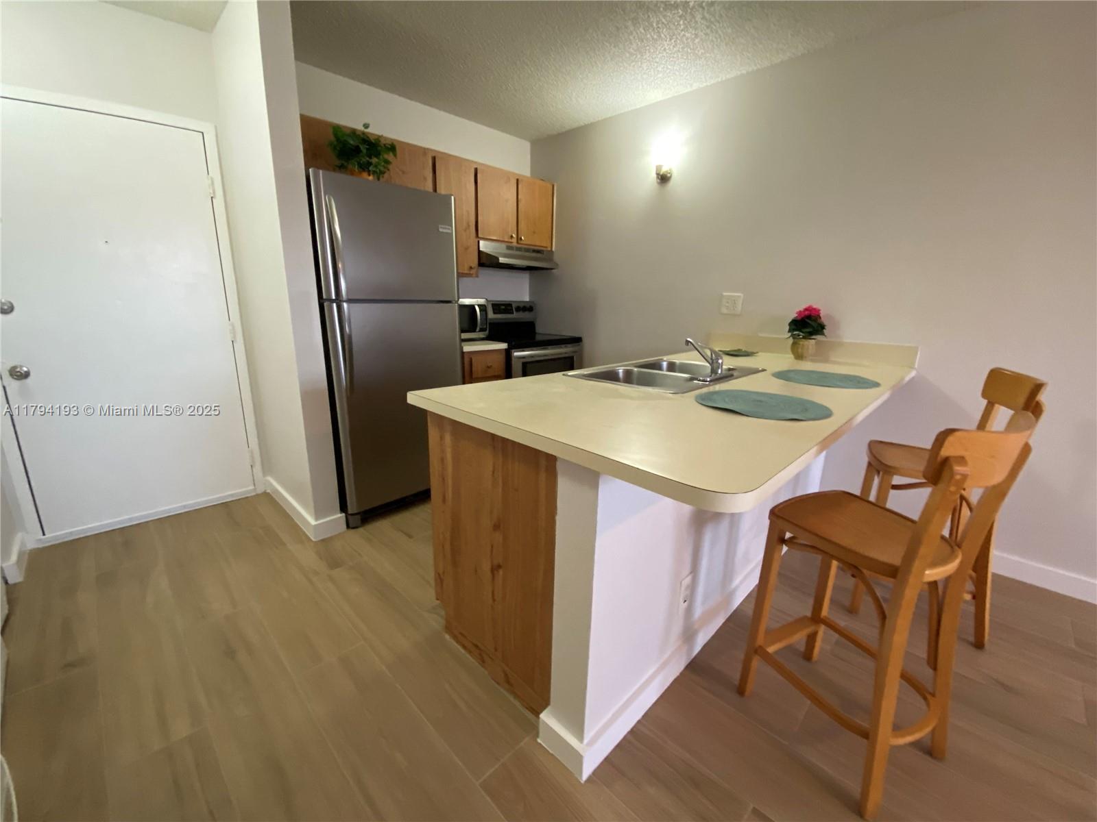 CORAL SPRINGS TOWER CLUB - Residential Lease