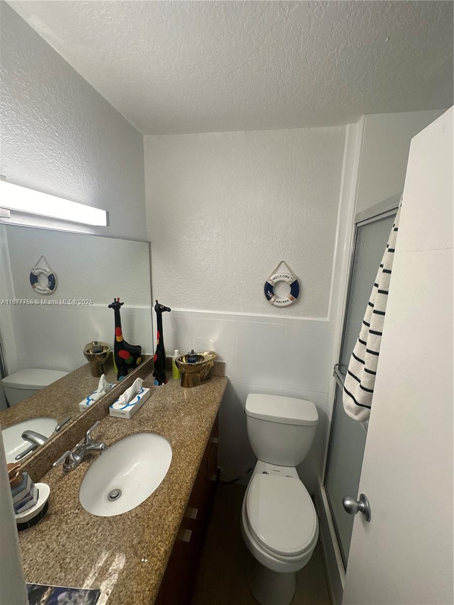 KEYSTONE TOWERS CONDO - Residential Lease