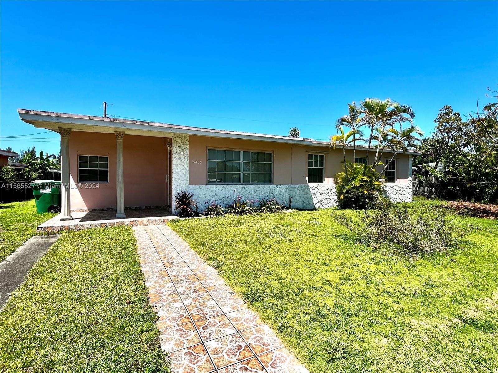 Endless possibilities await you in this centrally located fixer with attached efficiency. This Westwood Lake home provides options; possible income producing property or convert it into an open concept home. Located in a sought after school district and close to major highways assures you that this is just the investment that you've been waiting for. Bring your ideas and your offers because this one won't last long. Sold as-is.